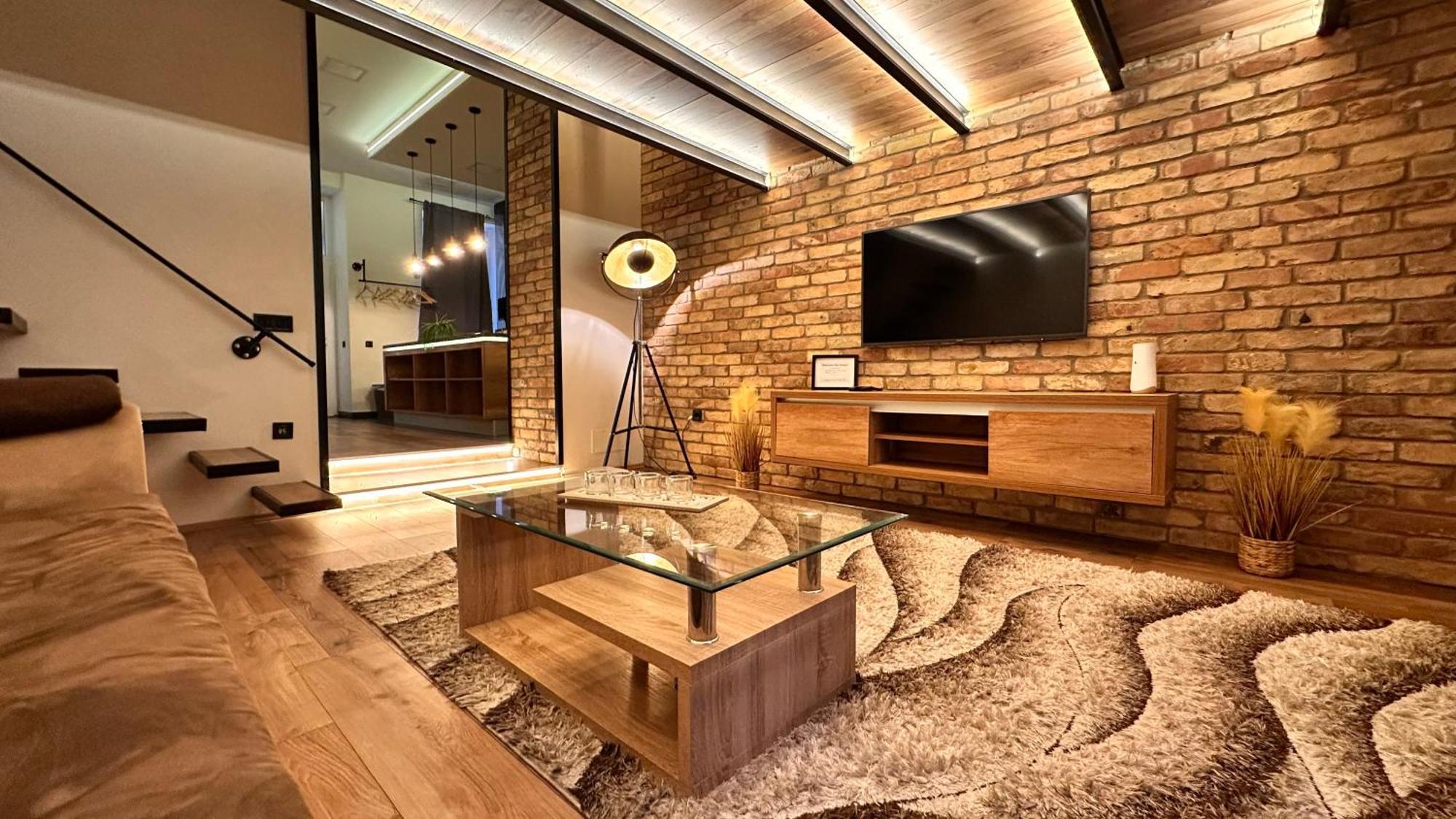 Ultra Modern Home Budapest Esterno foto